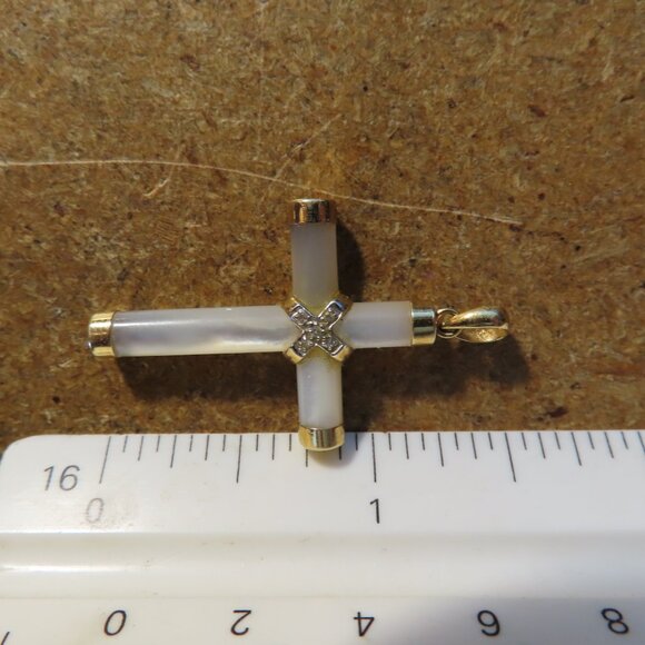 14K White Gold/Mother of Pearl/Clear Stones Cross Pendant; 2.2 grams; 1.5" - Picture 3 of 3